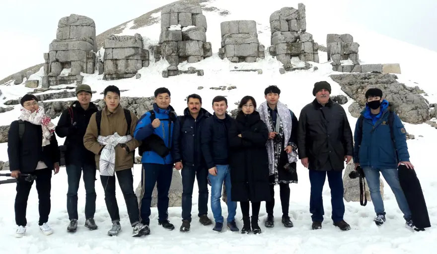 Koreli National Geographic fotoğrafçıları ve ünlü bloggerlar Adıyaman'ı fotoğrafladı 1 Koreli National Geographic fotoğrafçıları ve ünlü bloggerlar Adıyaman'ı fotoğrafladı 1