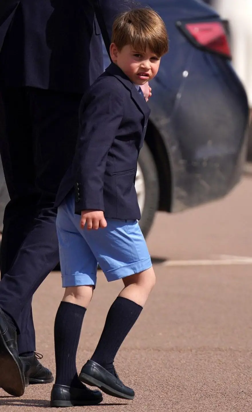 Kraliçe Elizabeth'siz ilk Paskalya'da kraliyet ailesi bir arada 4 Kraliçe Elizabeth'siz ilk Paskalya'da kraliyet ailesi bir arada 4