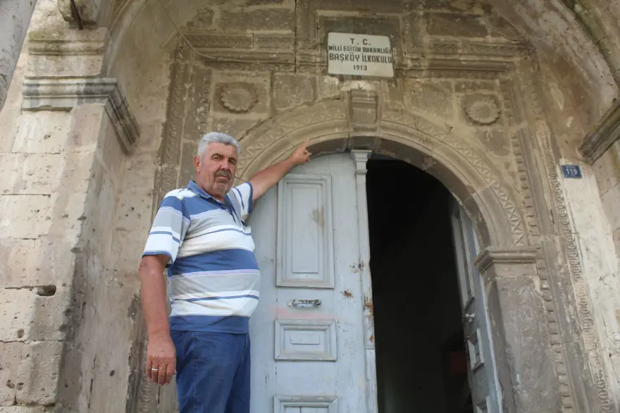 230 yıllık tarihi okul definecilerin hedefinde 1 230 yıllık tarihi okul definecilerin hedefinde 1