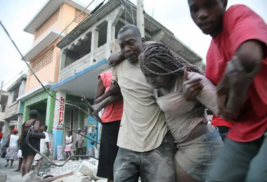 Deprem Haiti'yi yıktı 18