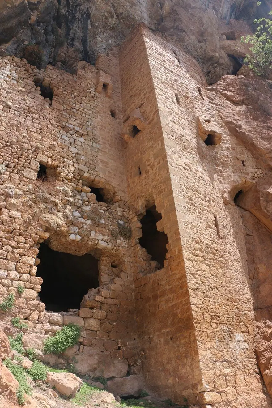 Torosların Sümelası olarak tabir edilen Sin Manastırı, keşfedilmeyi bekliyor 7