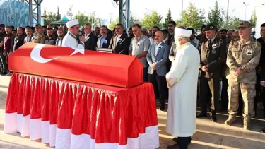 Kazada hayatını kaybeden uzman çavuş son yolculuğuna uğurlandı