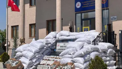 Bursa'da 2,3 milyon liralık kaçak tütün operasyonu: 1 gözaltı