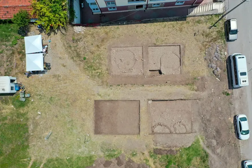 Bilecik'teki Batı Anadolu’nun en eski ergen iskeleti bulundu 