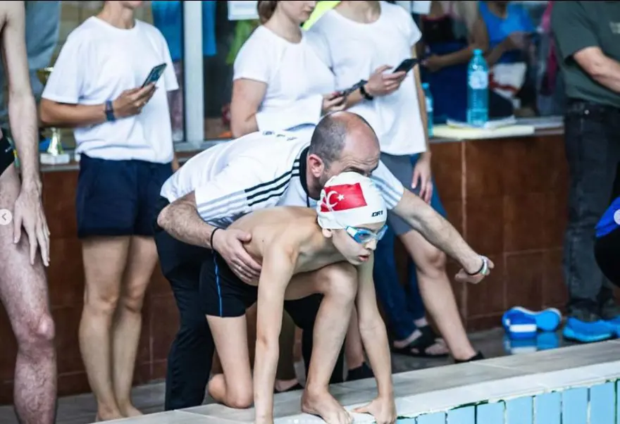 Enkazdan çıktı şampiyon oldu! 3 Enkazdan çıktı şampiyon oldu! 3