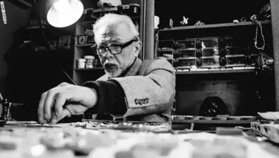 Sedefkar Zafer Karazeybek hayatını kaybetti