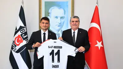 Beşiktaş Başkanı Adalı, yeni transferle bir araya geldi