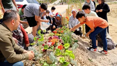 Hukuk fakültesi öğrencisi Burak ve kardeşlerinin en acı Anneler Günü: Katil 8 gündür aranıyor