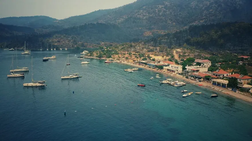 Bodrum ve Milas'ta yanan alanlar havadan görüntülendi Bodrum ve Milas'ta yanan alanlar havadan görüntülendi