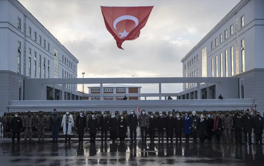 Kadın Polis Özel Harekat'tan (PÖH) kar altında nefes kesen tatbikat 25