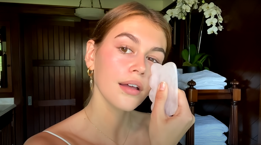 GUA SHA İLE DESTEKLEYİN 4 GUA SHA İLE DESTEKLEYİN 4