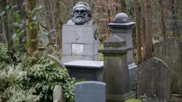 Karl Marx'ın yanına gömülmenin bedeli 30 bin dolar