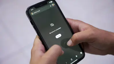 Taliban bu kez interneti kesti: Bu yıl Afganistan'a damga vuran yasaklar