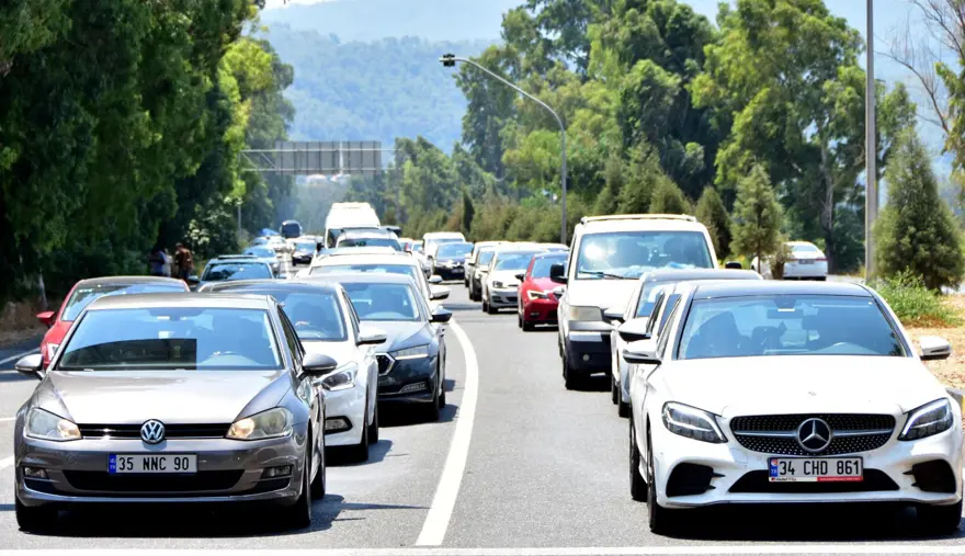 Tatilciler dönüş yolunda 5