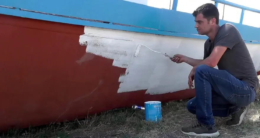 Av yasağı kalktı: Van Gölü'nde balıkçılar ‘vira bismillah’ deyip ağlarını suya bıraktı 6