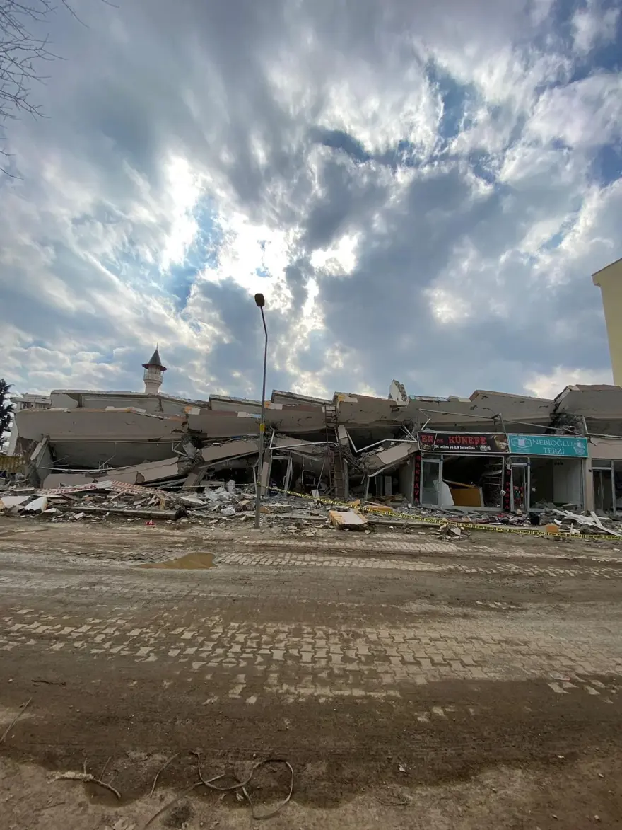 ATMACA: MASUMUM, SUÇSUZUM VE MAĞDURUM 6