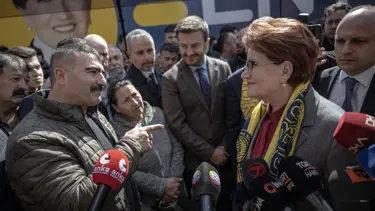 Akşener'den esnaf ziyareti