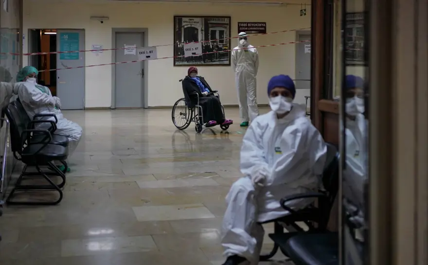 İstanbul'daki corona virüs savaşı böyle görüntülendi 27