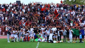 Lider Uşakspor zorlu deplasmanda