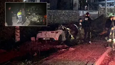 Uygulama noktasından kaçan otomobil, 3 araca çarptı: 7 yaralı