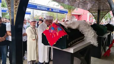 1 TL indirim için öldürülen baba ve kız son yolculuğuna uğurlandı