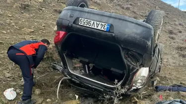 Kontrolden çıkıp takla atan araç hurdaya döndü