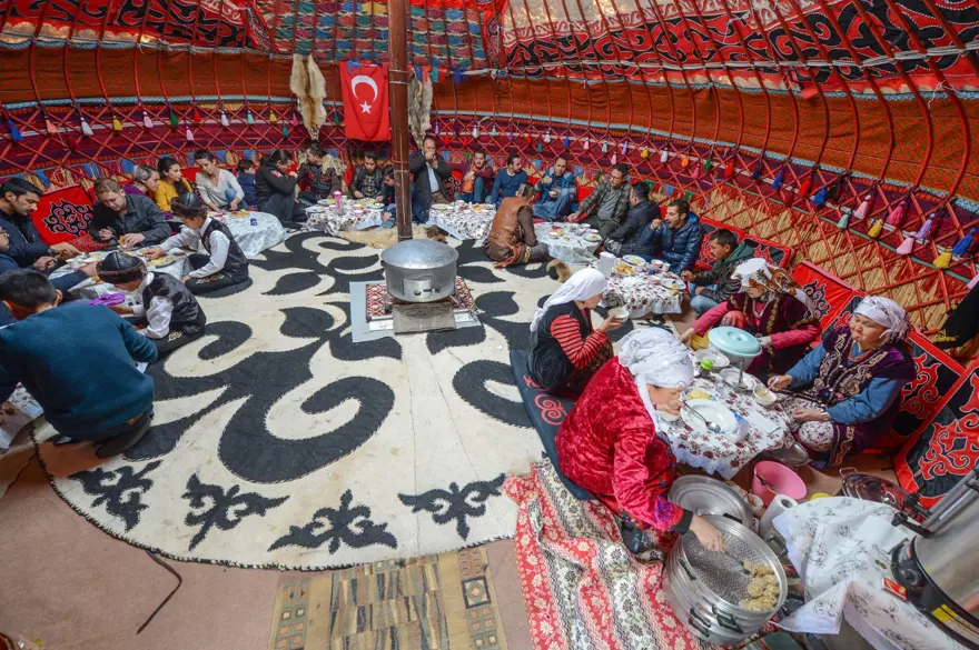 kırgız türkleri, ulupamir köyü, van ulupamir, erciş ulupamir, han otağı 10