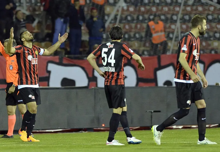 Eskişehirspor-Fenerbahçe maçından kareler 20