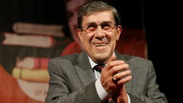 Oyuncular Zihni Göktay ve Ercan Bostancıoğlu'na Yaşam Boyu Başarı Ödülü verildi