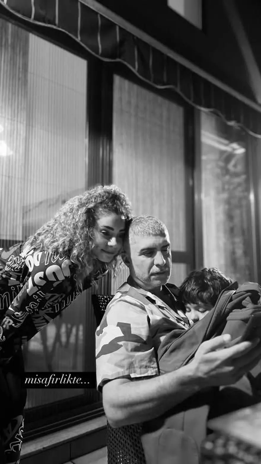 "Çekirdek ailemi korumaya alıyorum" demişti: Özcan Deniz 2'nci evlilik yıl dönümünü kutladı 29