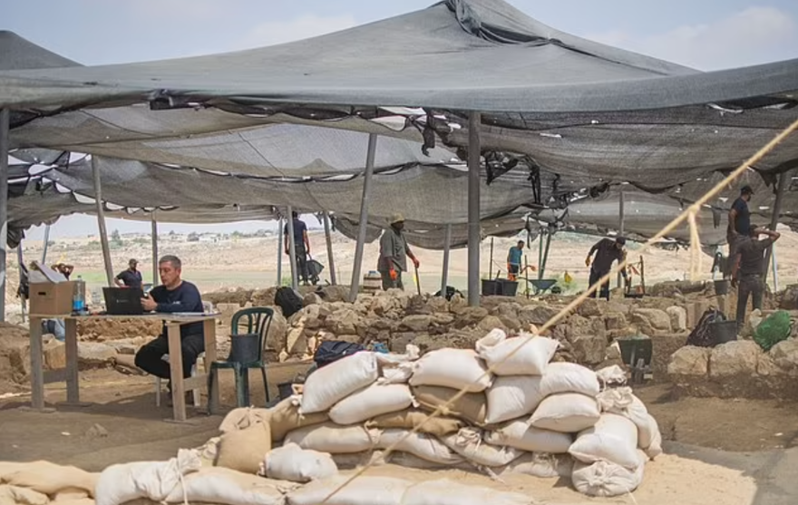 Gazze'de bin 500 yıl önce Hristiyanlar tarafından yapılan taş oymalar bulundu 3