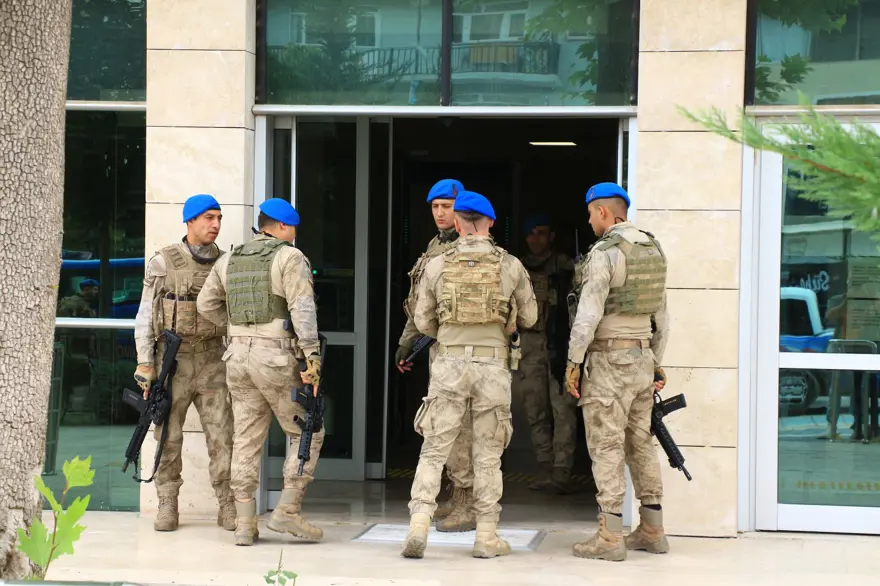 “DOLANDIRICI” DEYİNCE VURMUŞ 5