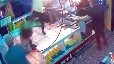 Eğlence mekanında korku dolu anlar: Sahnede yaşamına son verdi