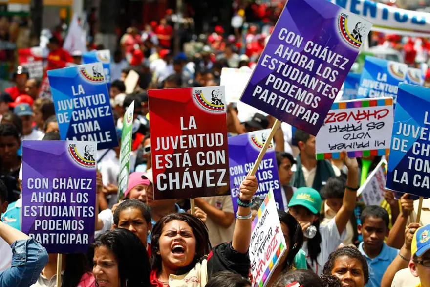 Venezuela Chavez için meydanlara indi 5