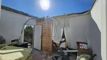 Köyceğiz’de şiddetli rüzgar çatıyı uçurdu