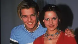 Eski sevgililer Arda Kural ile Yıldız Asyalı 24 yıl sonra buluştu Eski sevgililer Arda Kural ile Yıldız Asyalı 24 yıl sonra buluştu