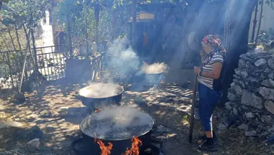 Kazan kazan kaynatılıyor, 1 litre kül kullanılıyor!  Kilosu 500 liradan satılıyor