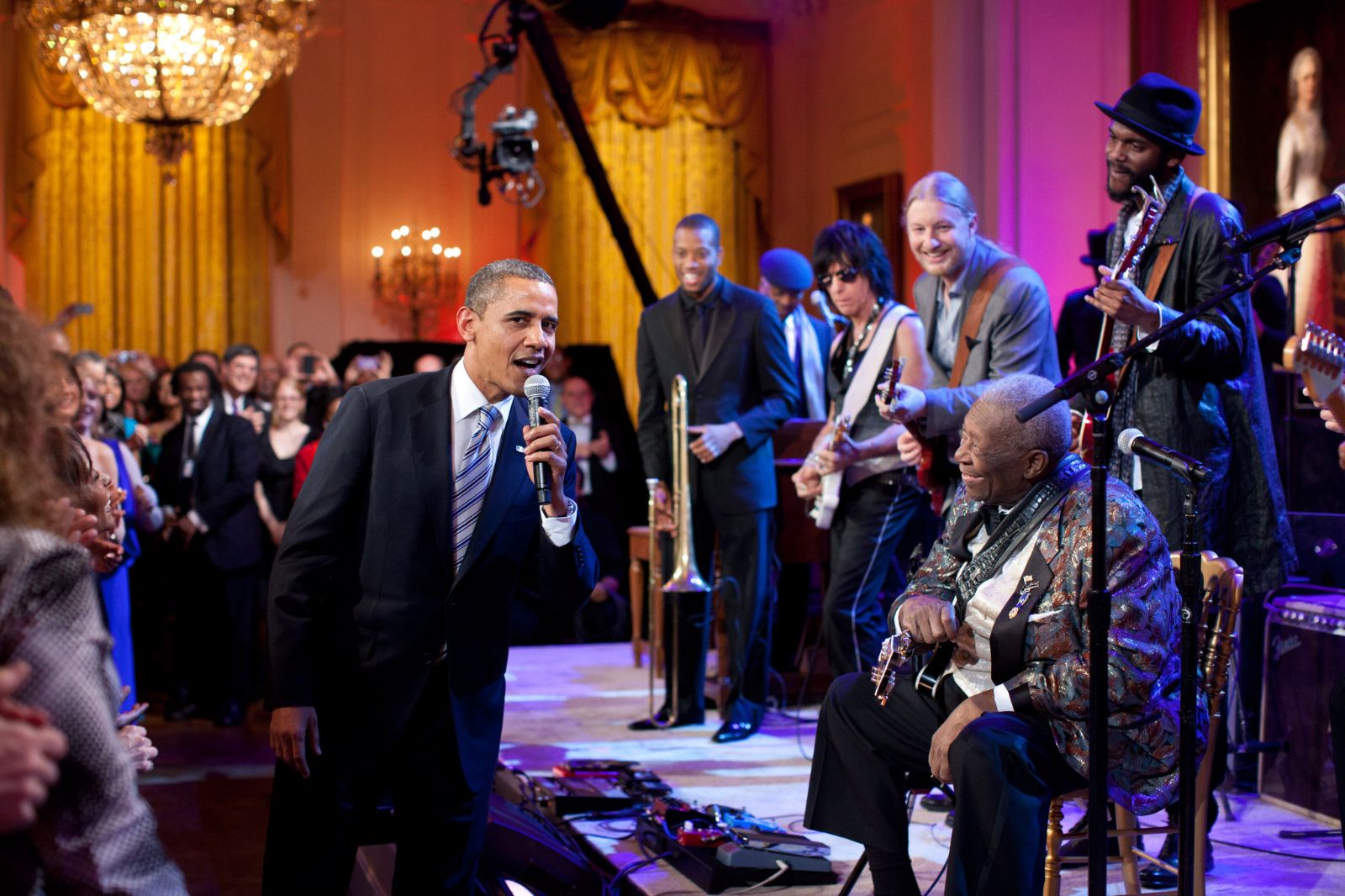 Barack Obama ABD başkanlığında kendisine ilham veren şarkı listesini açıkladı