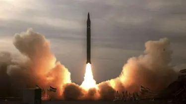 Pakistan’dan füze denemesi