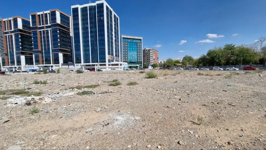 "YERİNDE DÖNÜŞÜMÜN GALERIA SİTESİ İÇİN ARTISI OLDUĞUNU GÖZLEMLEDİK" 6