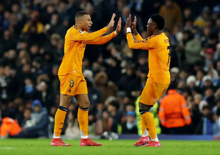 Mbappe'nin ardından yıldız futbolcu Vinicius da kulüp satın aldı Mbappe'nin ardından yıldız futbolcu Vinicius da kulüp satın aldı