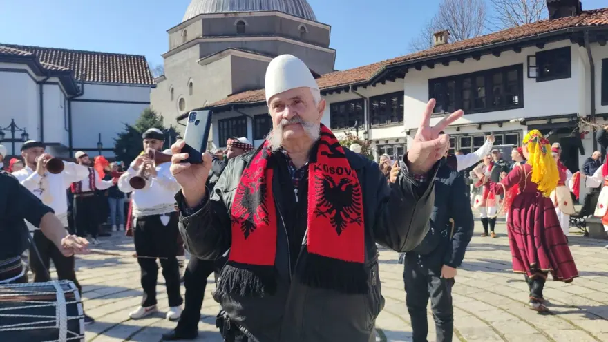 Avrupa’nın en genç ülkesi Kosova bağımsızlığının 16. yılını kutluyor 2
