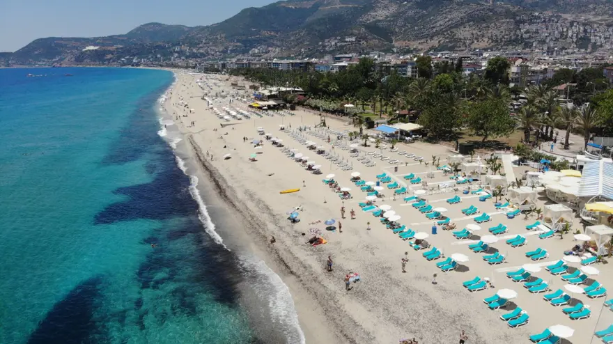 Deniz salyası sonrası yaz turizminde tatilcilerin tercihi Akdeniz oldu Deniz salyası sonrası yaz turizminde tatilcilerin tercihi Akdeniz oldu