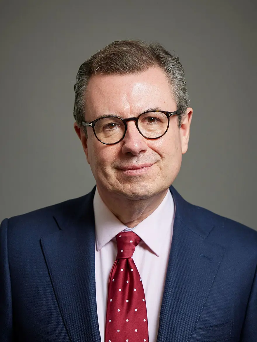 SİR EDWARD YOUNG KİMDİR? 4