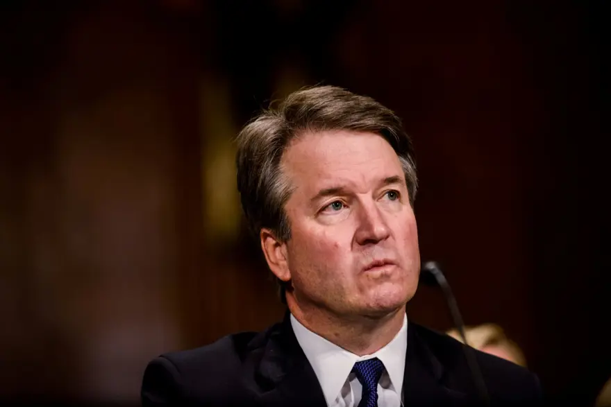 Kavanaugh'u protesto eden Amy Schumer ve Emily Ratajkowski tutuklandı 10