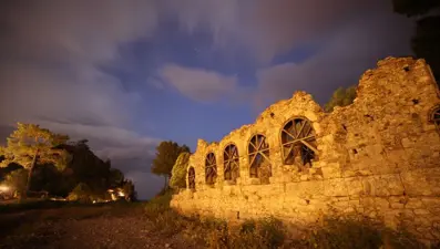 Gece ziyaretine açılmıştı: Olympos Antik Kenti'ne yoğun ilgi