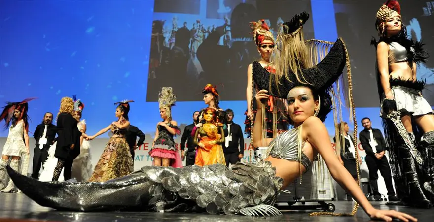 Bu da 60 kilo saçtan yapılmış gelinlik 8