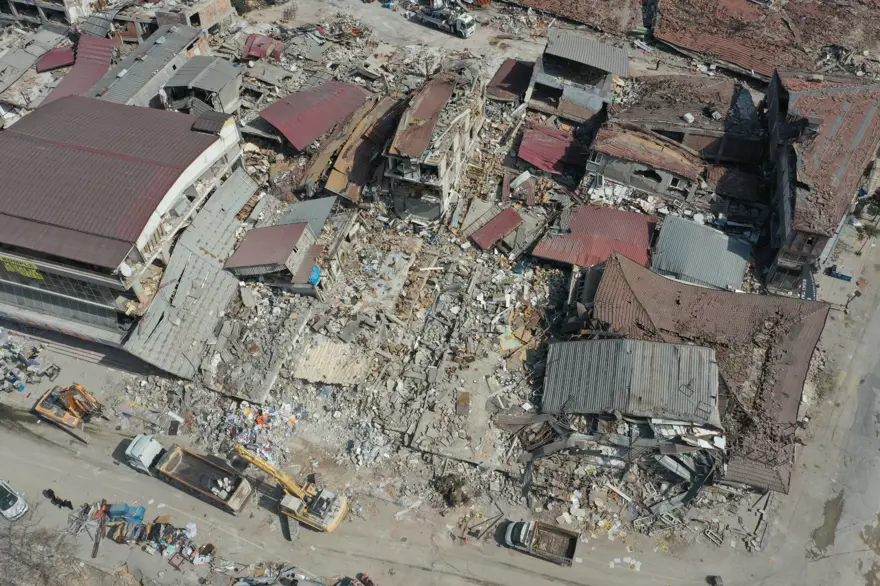 3 soru 3 yanıt | Deprem sonrası imar suçlularını neler bekliyor? 