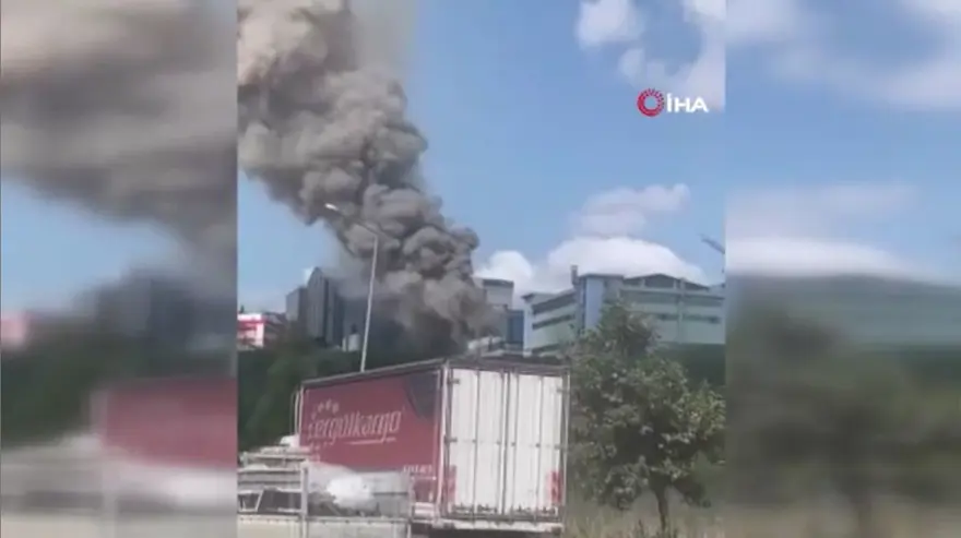 Hadımköy’de fabrika yangını kontrol altında 1