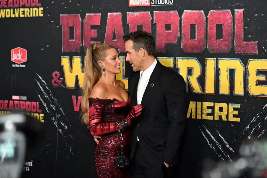 Blake Lively'den Ryan Reynolds itirafı: Bana her hafta çiçek yollardı 5